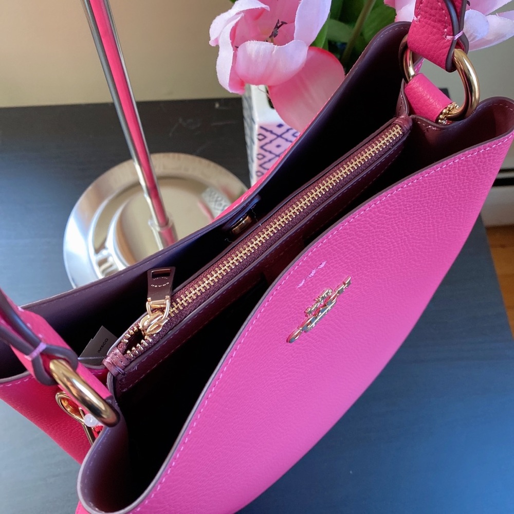 Coach Town Bucket Bag - Picture 4 of 11